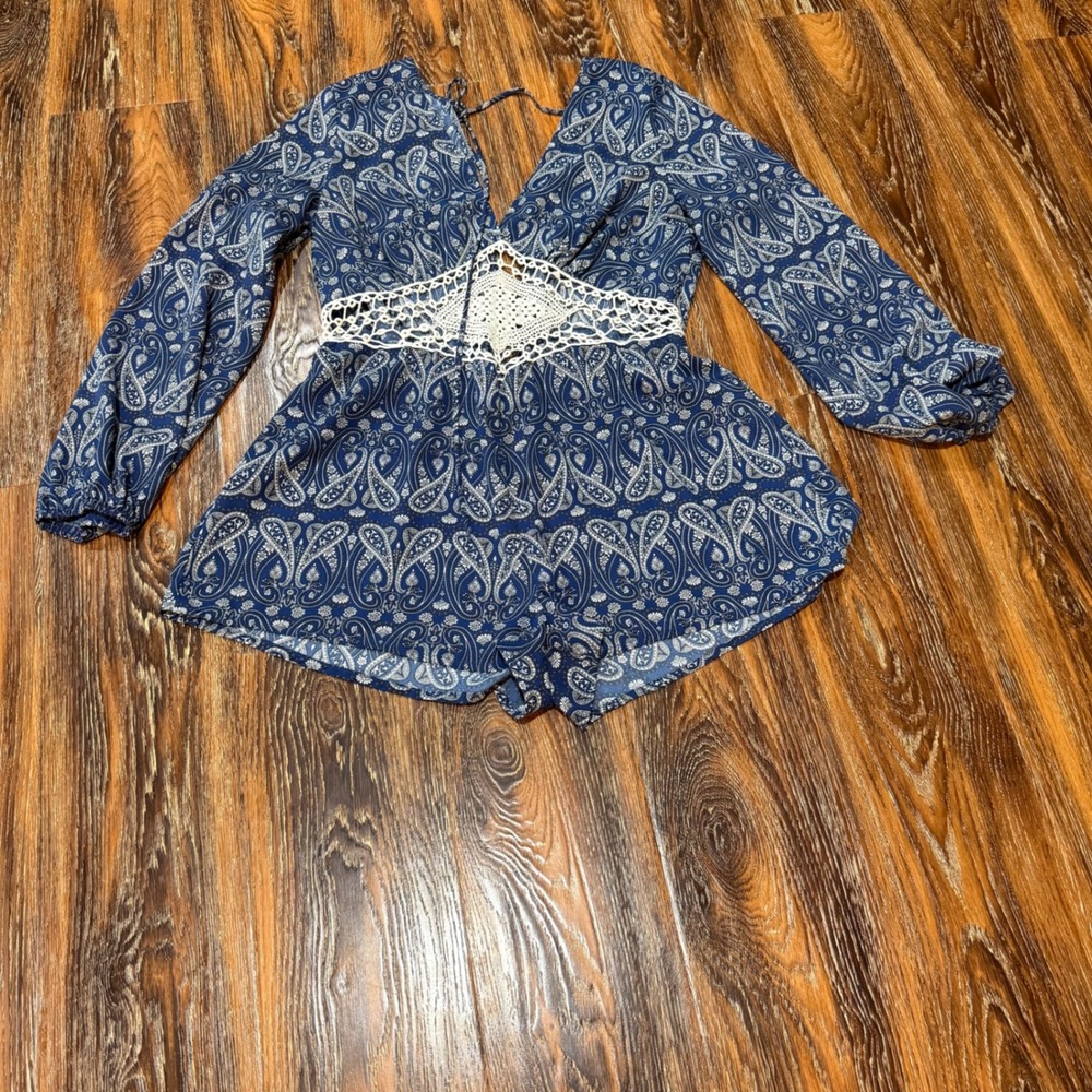 Etiquette Womens Blue Paisley Crochet Lace Waist Long Sleeve V-Neck Romper L